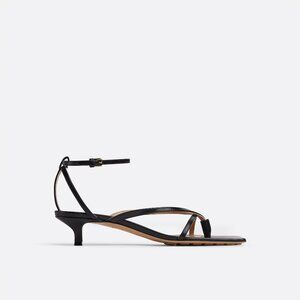 Bottega Veneta Lounge Stretch Strap Sandal Black Size EU 35 US 5 NEW IN BOX